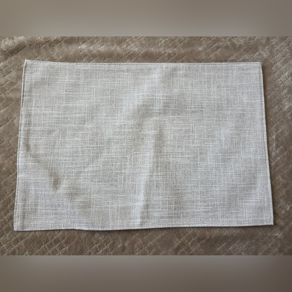 Set‎ 8 Chic Cream Table Mats